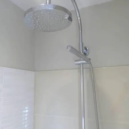 Spacieux Quartier Jardin Public *