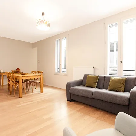 Spacieux Studios Quartier Jardin Public Apartmán *